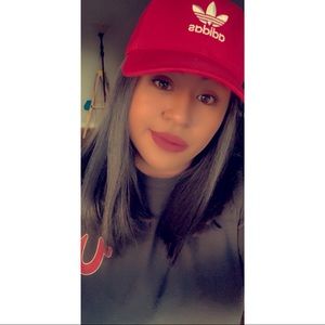 Meet your Posher, Dina